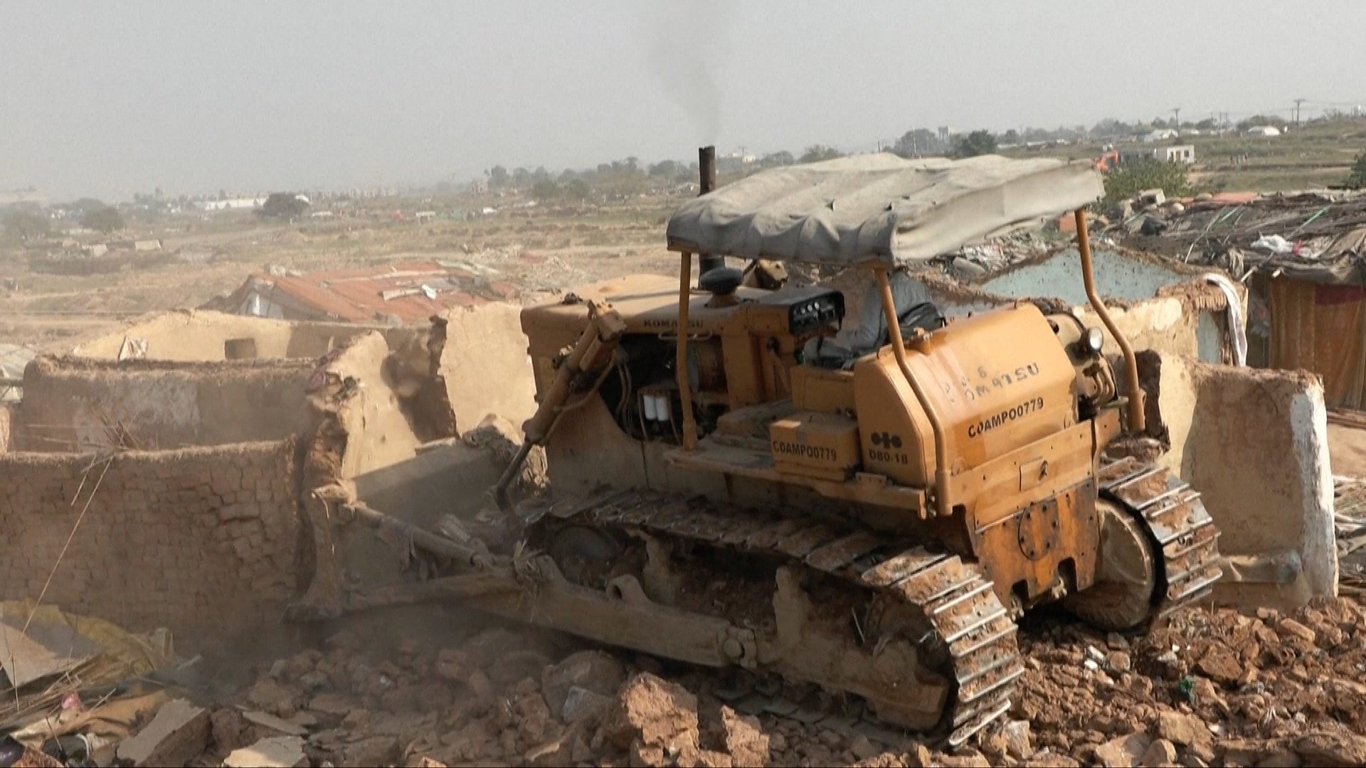 Bulldozers are running on the houses of Afghan refugees, Reports of  stealing the belongings of Afghan people returning back to their country.