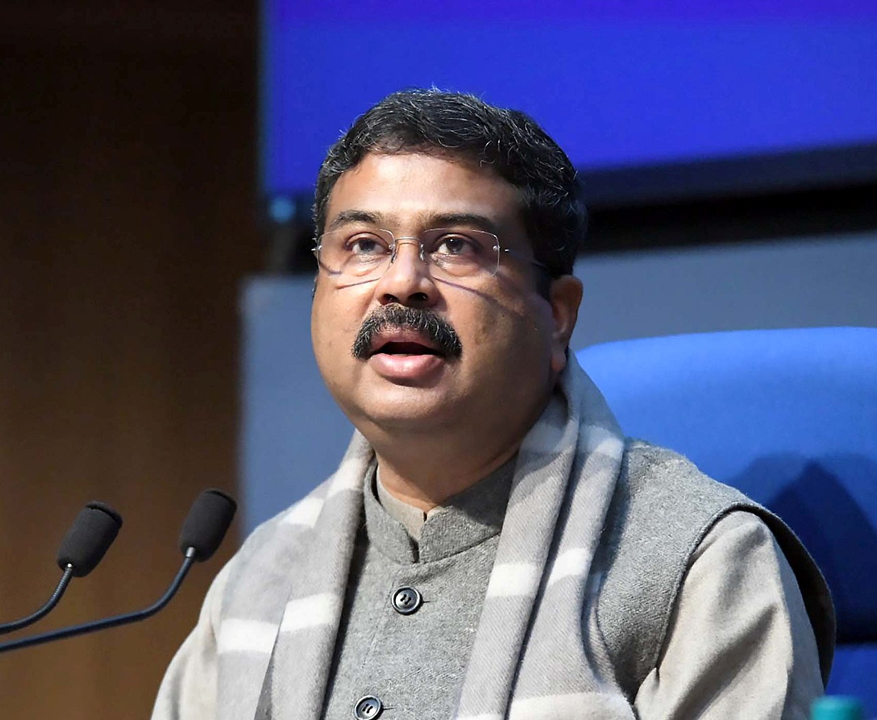 Education Minister Pradhan Clarifies: No Difference Between India and Bharat Amid NCERT Textbook Controversy