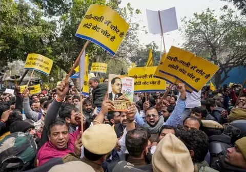 Delhi Erupts in Protests: AAP vs. BJP Clash Over Chandigarh Elections and Corruption Allegations Delhi Erupts in Protests: AAP vs. BJP Clash Over Chandigarh Elections and Corruption Allegations