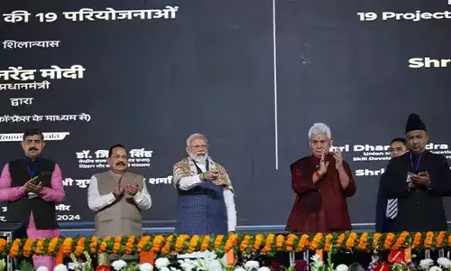 PM Modi Unveils Mega Development Projects in Jammu, Empowers Youth and Boosts Education