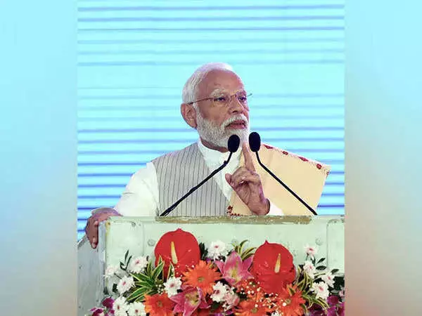 Prime Minister Modi Boosts Connectivity in Kolkata, a Game-Changer in the Poll Season