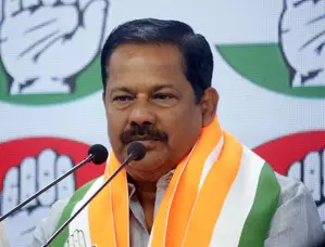 BJPs Muzaffarpur MP Ajay Nishad resigns, joins Congress BJPs Muzaffarpur MP Ajay Nishad resigns, joins Congress