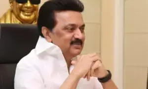 TN govt moves SC against Central govt for release of cyclone disaster funds