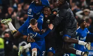Premier League: Palmers stoppage-time double earn Chelsea a win over Man Utd
