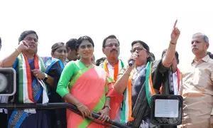 Ex-Union Minister Kruparani returns to Congress