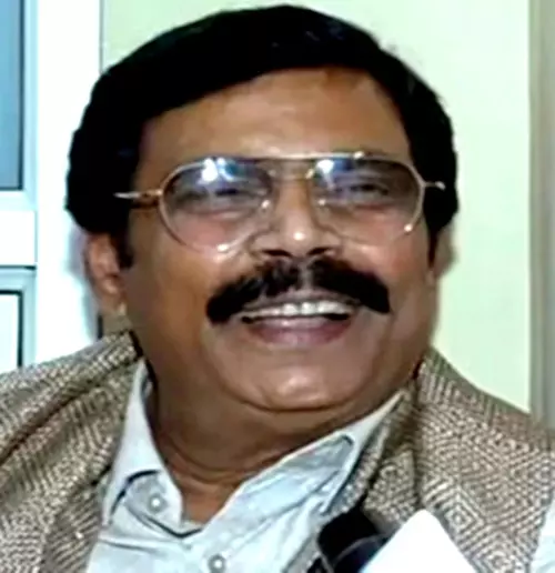 Lalu Prasad doesnt want anyone to flourish in Bihar: Anand Mohan