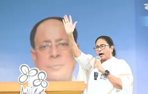 NIA harassed women in Bhupatinagar: Mamata Banerjee (2nd lead)