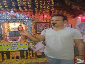 Praying for PM Modis 3rd term, man offers chopped-off finger as sacrifice to Goddess Kali