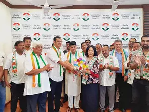 Former Goa minister Alina Saldanha joins Congress