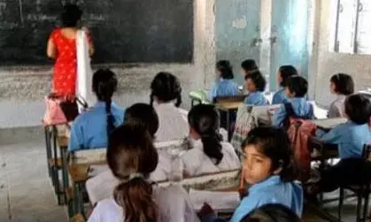 To check proxies, UP schools to have photos of teachers on notice boards