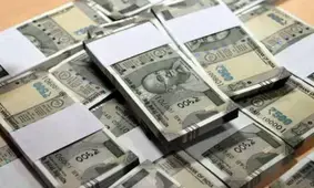 EC flying squad seizes Rs 4 cr from three at TNs Tambaram Railway station
