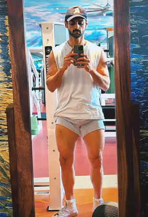 Karan Wahi shares fitness goals; drops a glimpse of his leg day