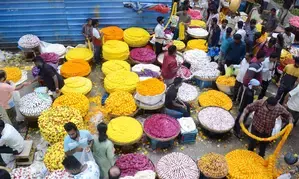 Governors, CMs of Telangana, Andhra greeted people on Ugadi