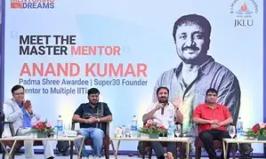 Super 30 fame Anand Kumar launches super 10 scholar initiative