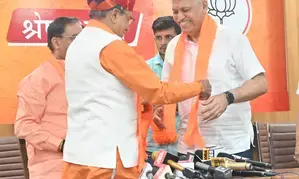 Former DGP of Rajasthan Anti Corruption Bureau joins BJP in Jaipur