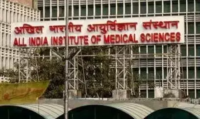 Fire breaks out at AIIMS surgery block, 7 fire tenders rushed to spot