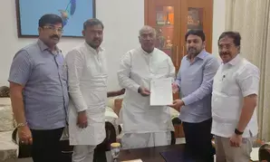 Congress still sore at Shiv Sena (UBT) over Sangli, seeks a rethink