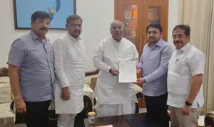 Congress still sore at Shiv Sena (UBT) over Sangli, seeks a rethink