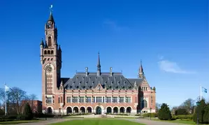 S. Korea ordered to pay $32 mn in lawsuit over merger of 2 Samsung affiliates