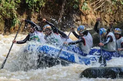 J&K: Water rafting event held in Doda for youth voters