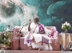 Viksit Bharat Ambassador: Today, the world is looking up to India,  says Sri Sri Ravi Shankar