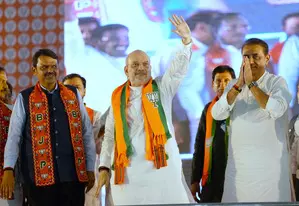 BJP will not scrap reservation: Amit Shah BJP will not scrap reservation: Amit Shah