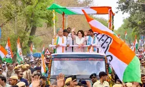 Priyanka Gandhi holds her first roadshow in Alwar in support of Cong’s Lalit Yadav
