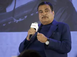 Nitin Gadkari accuses Congress of running misinformation campaign on amending Constitution Nitin Gadkari accuses Congress of running misinformation campaign on amending Constitution