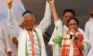 Mamata Banerjee vows to scrap NRC from Assam if Oppn alliance is voted to power