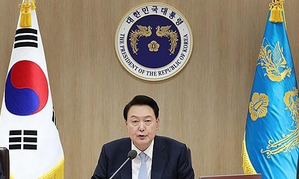 S.Korean Prez Yoon holds phone talks with Indonesias President-elect