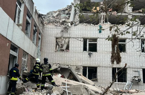 10 killed in Russian attack on Ukraines Chernihiv: Zelensky