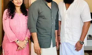 Kantara star Rishab Shetty shares pics from his meet-up with legendary Mohanlal sir