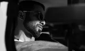 Shahid Kapoor looks hard in his aaj ka mood from Deva sets