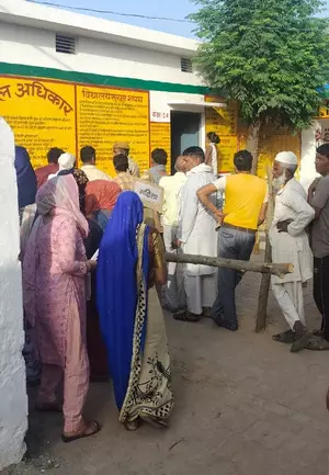 Maha: Five Vidarbha constituencies record 19.17 pc voting in first three hours Maha: Five Vidarbha constituencies record 19.17 pc voting in first three hours