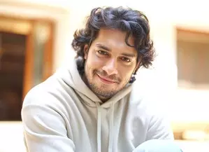 Junaid Khan wraps up his second untitled film after 58-day shoot Junaid Khan wraps up his second untitled film after 58-day shoot