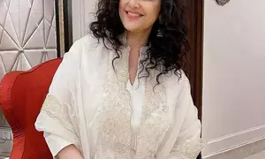 Manisha Koirala oozes elegance in off-white kurta, matching palazzo for Heeramandi promos