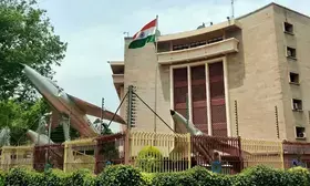 Fire breaks out at Vayu Sena Bhawan, doused