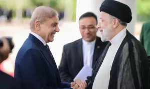 Desperate Pak PM fails to get support on Kashmir issue from Iranian President Raisi