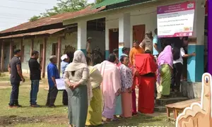 Nearly 82 per cent turnout in fresh voting in 11 polling stations in Manipur (Lead)