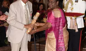 Eminent Agra homeopath Dr Radhey Shyam Pareek awarded Padma Shri