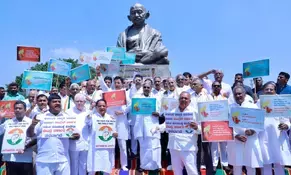 Congress stages protest in K’taka condemning Centre over drought relief