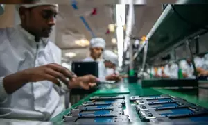 7 per cent job surge for fresh graduates in Indias manufacturing sector: Report