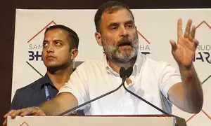 In Maharashtra, Rahul Gandhi vows to fight attempts to change the Constitution (Ld)