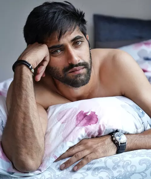 Akshay Oberoi moves away from nice guy roles for ‘Dil Hai Gray’ and ‘Tu Chahiye’ Akshay Oberoi moves away from nice guy roles for ‘Dil Hai Gray’ and ‘Tu Chahiye’