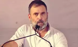 EC sends notice to Cong over poll code violation by Rahul Gandhi, seeks reply by April 29