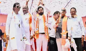 Eknath Shinde compares Uddhav Thackerays change in political stance with chameleon changing colours