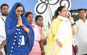 Democracy is crying, Mamata Banerjee sharpens attack against HC ruling in school jobs case