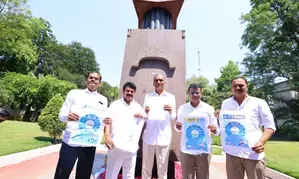 With resignation letter, BRS leader Harish waits for Telangana CM at Martyrs Memorial