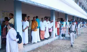 Kerala records healthy voter turnout amid scorching heat