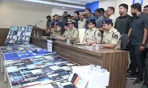 Phone smuggling racket busted in Hyderabad, 5 Sudanese nationals among 17 held